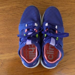 Girls size 5.5 Adidas climachill shoes
